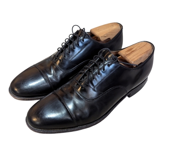 Johnston and Murphy Black Cap Toe Dress Shoes size 11 Classic - Picture 1 of 7